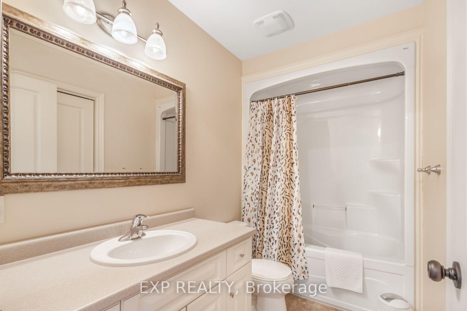 Photo 16 of 20 Martha Court, Pelham, Fenwick — HOMEH