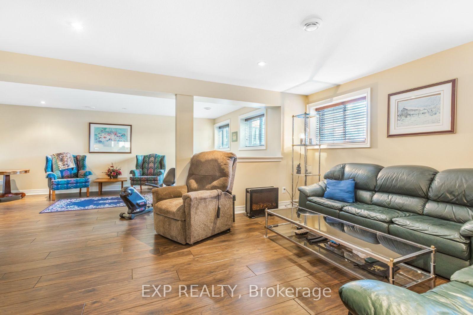 Photo 21 of 20 Martha Court, Pelham, Fenwick — HOMEH