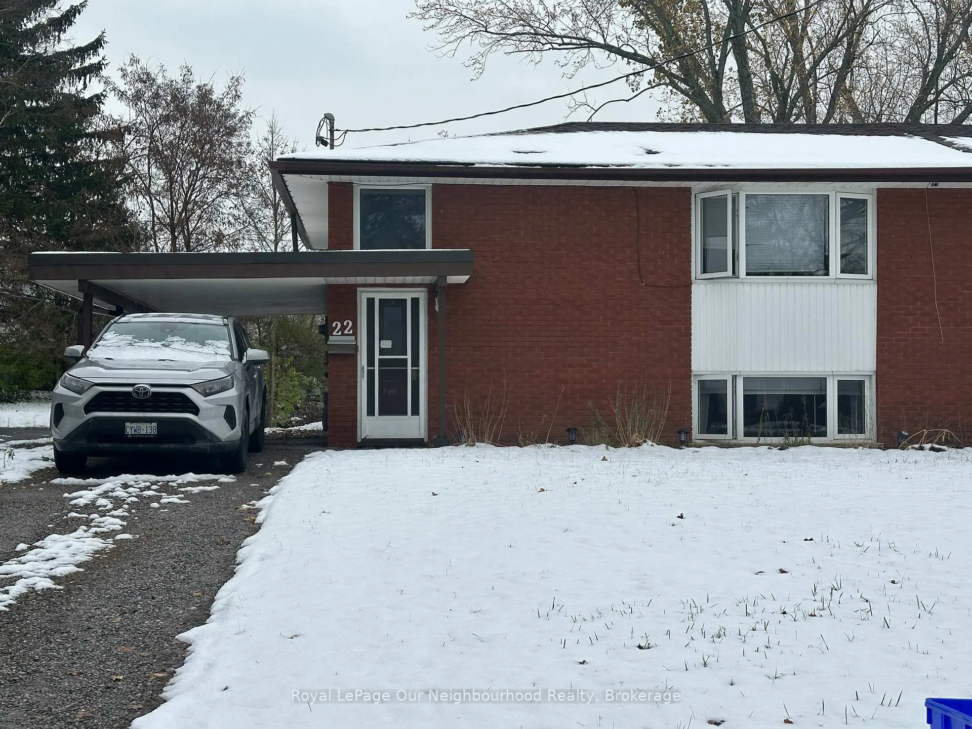 Photo 3 of 22 Springbrook Drive, Peterborough, Monaghan Ward 2 — HOMEH