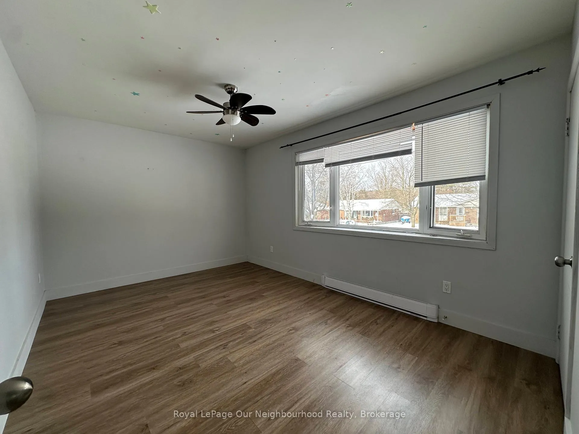 Photo 11 of 22 Springbrook Drive, Peterborough, Monaghan Ward 2 — HOMEH