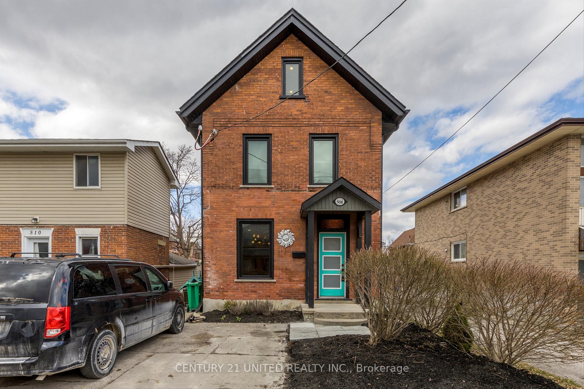 Photo 2 of 508 Sherbrooke Street, Peterborough, Town Ward 3 — HOMEH