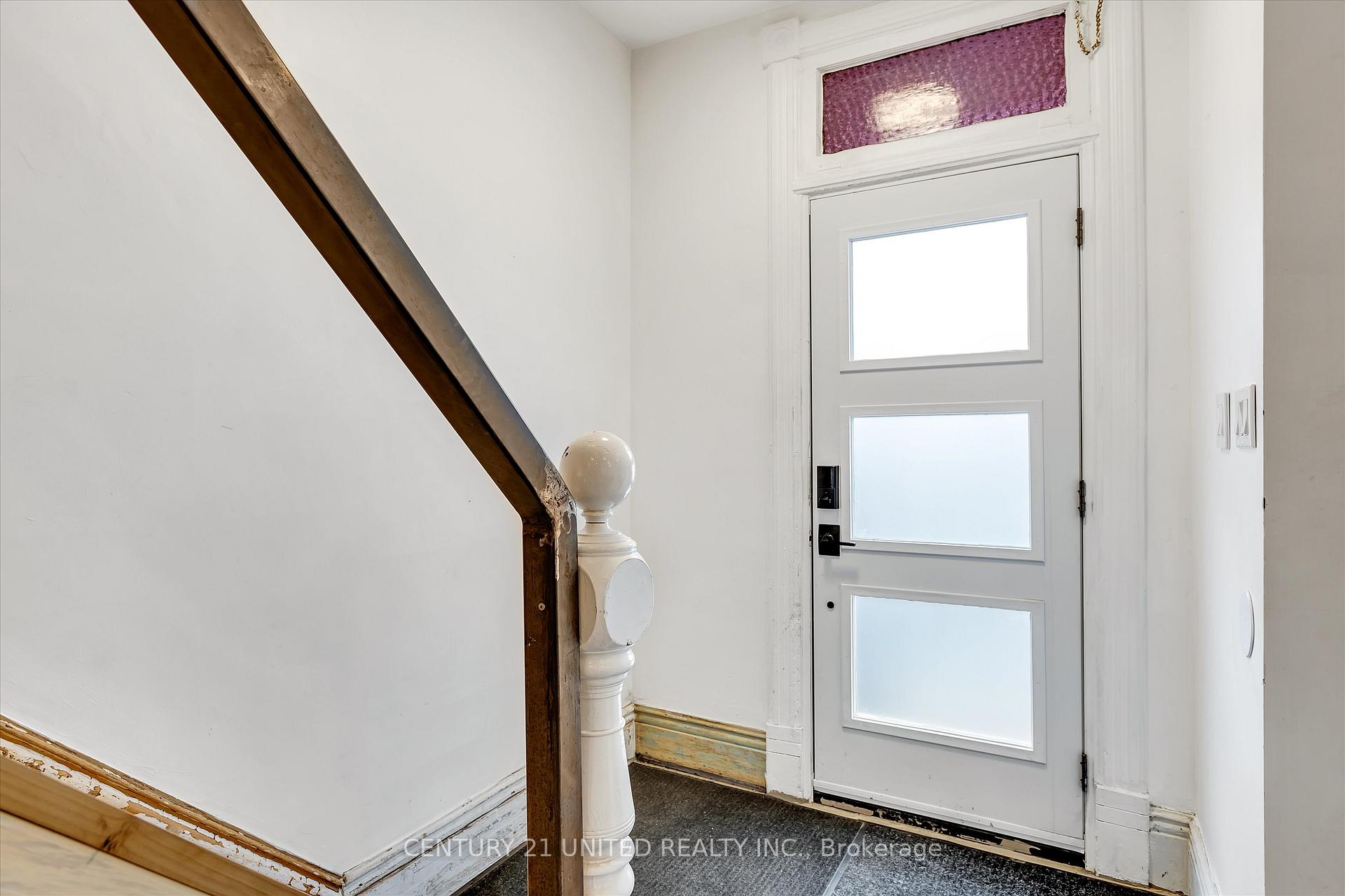 Photo 4 of 508 Sherbrooke Street, Peterborough, Town Ward 3 — HOMEH
