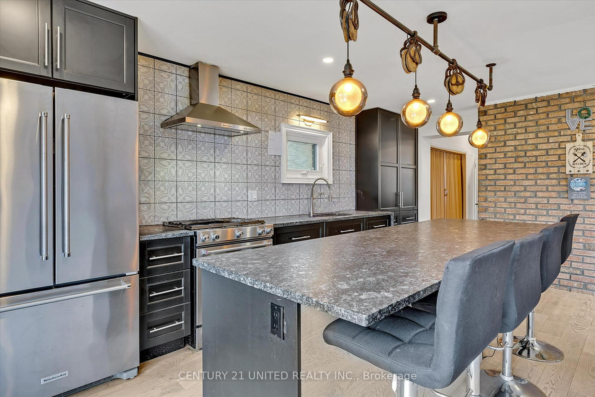 Photo 12 of 508 Sherbrooke Street, Peterborough, Town Ward 3 — HOMEH