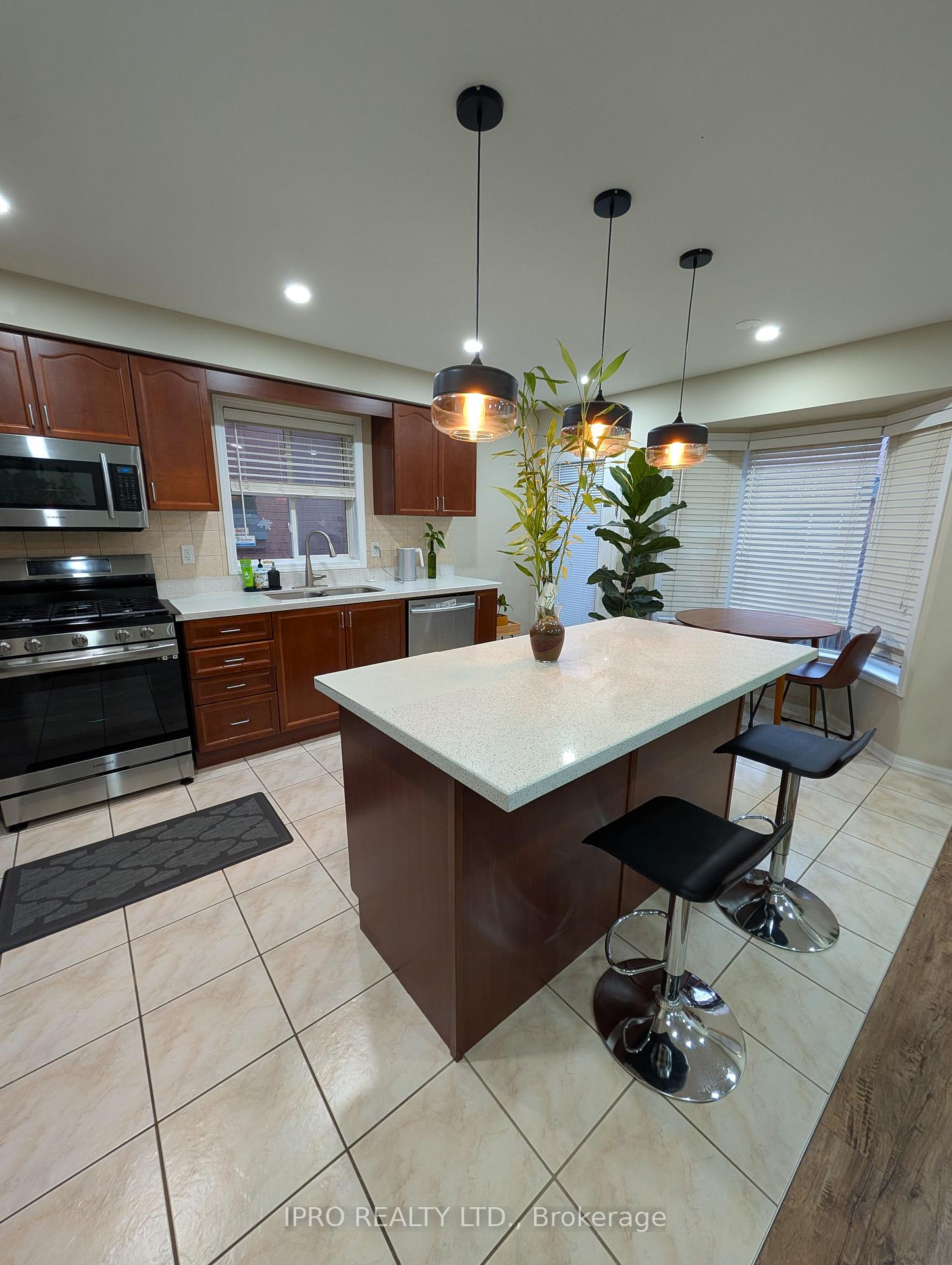 Photo 8 of 930 Hepburn Road, Milton, Coates — HOMEH