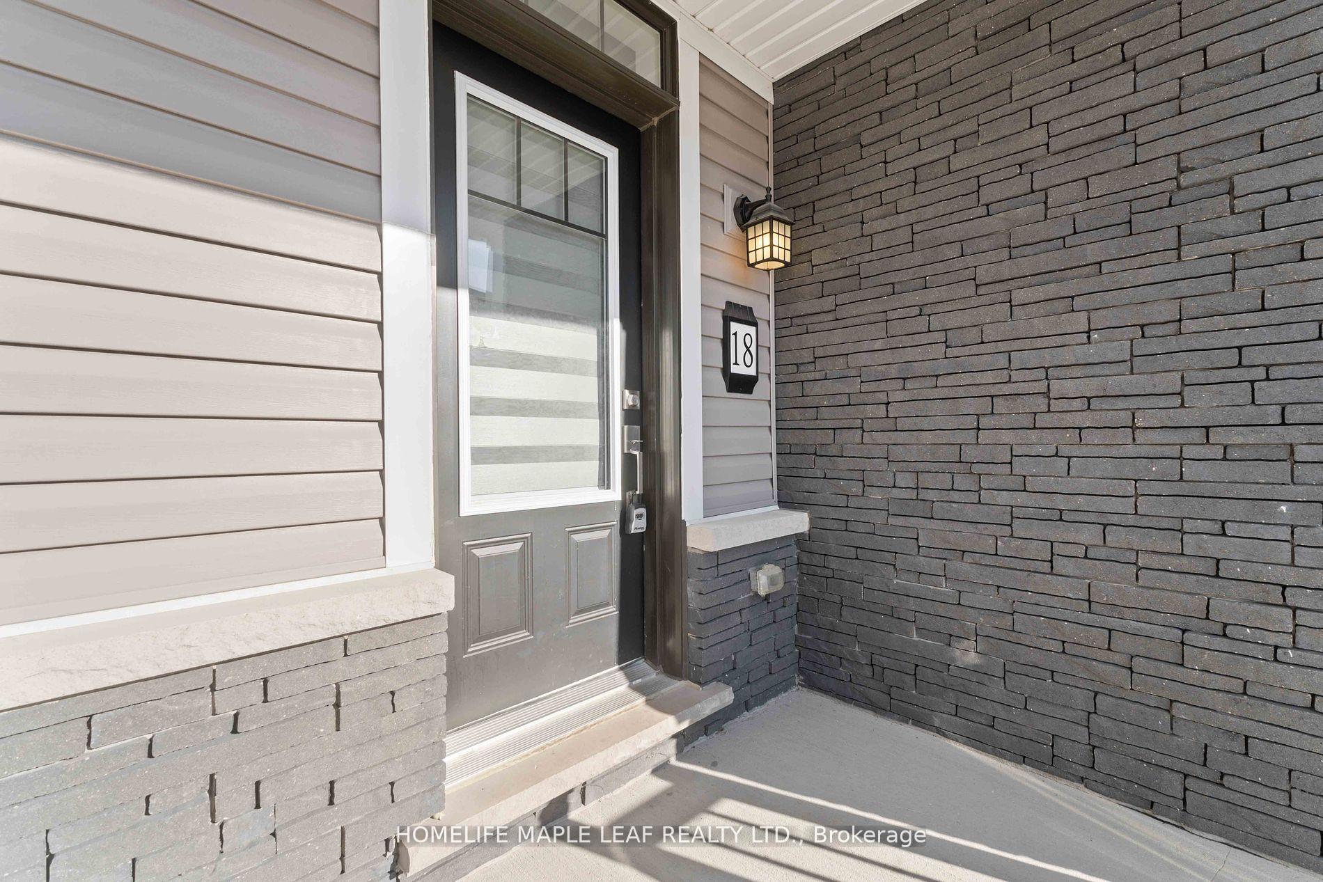 Photo 2 of Unit 18, 8273 Tulip Tree Drive, Niagara Falls, Brown — HOMEH