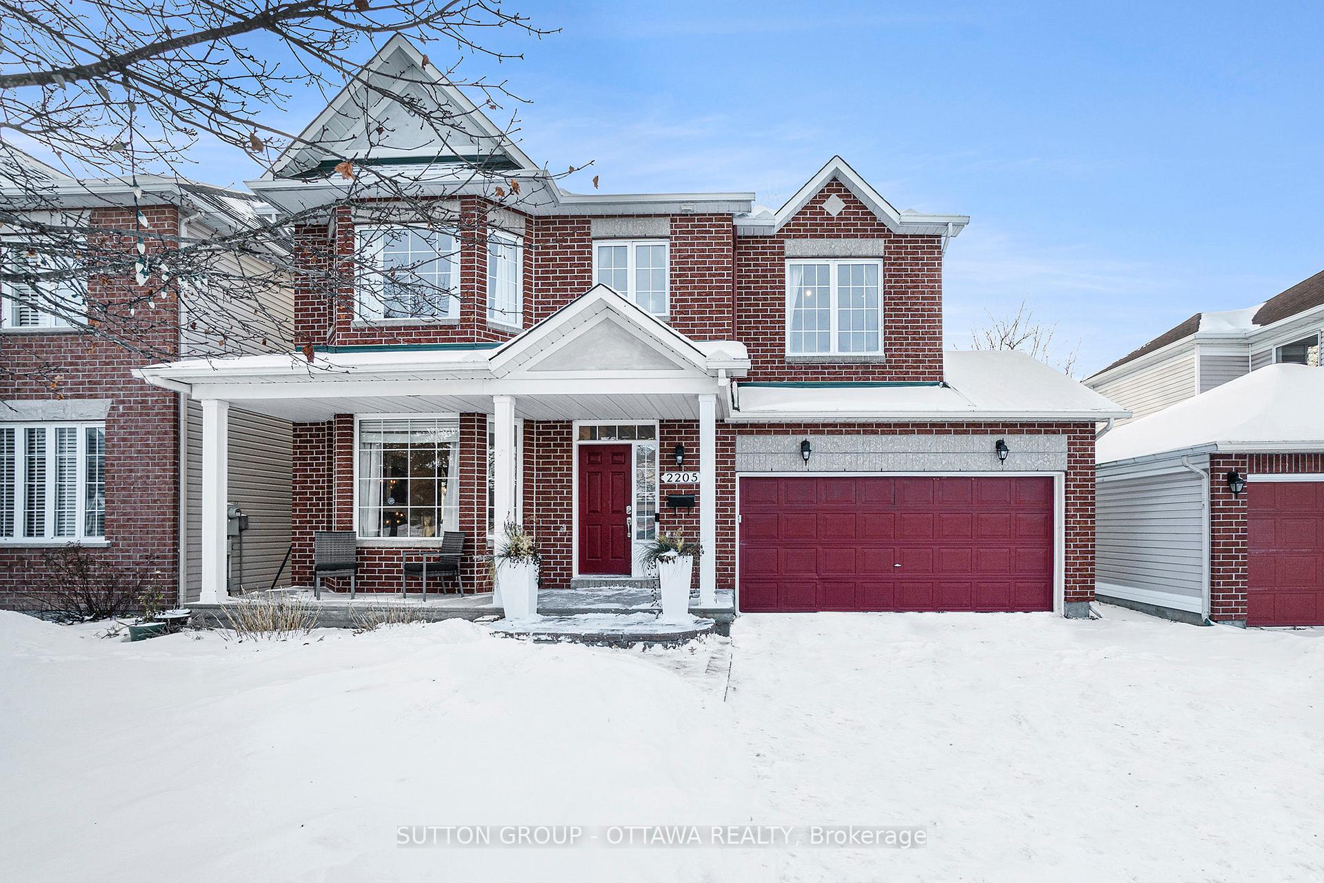 Front of 2205 Blue Willow Crescent