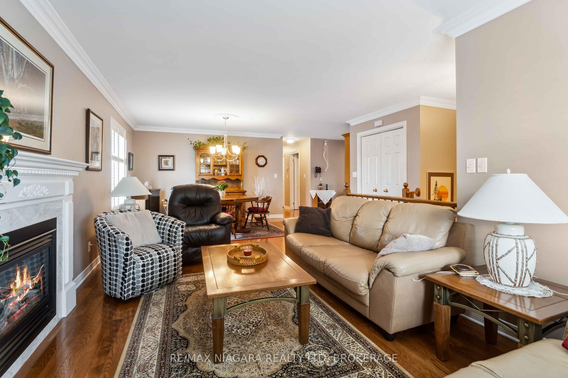 Photo 6 of 8123 Beaver Glen Drive, Niagara Falls, Ascot — HOMEH