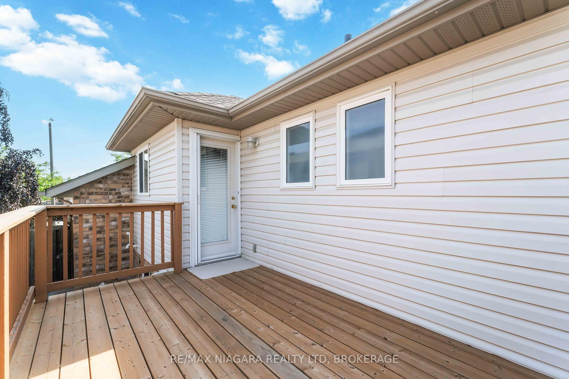 Photo 17 of 8123 Beaver Glen Drive, Niagara Falls, Ascot — HOMEH