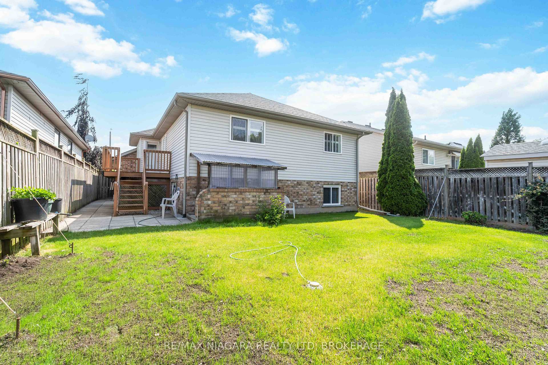 Photo 20 of 8123 Beaver Glen Drive, Niagara Falls, Ascot — HOMEH