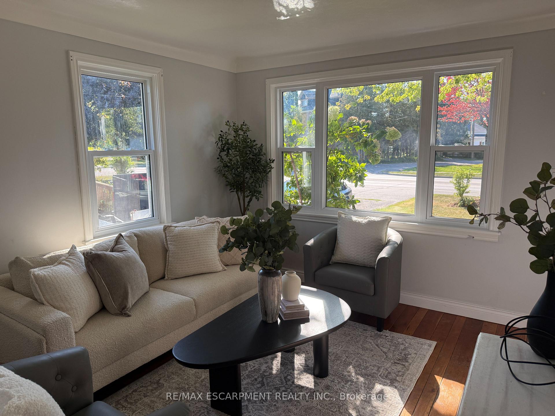 Photo 5 of 60 Hamilton Plank Road, Norfolk, Port Dover — HOMEH