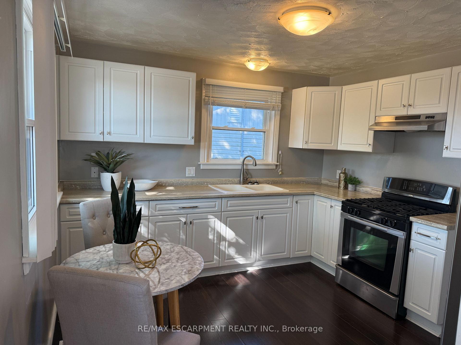 Photo 7 of 60 Hamilton Plank Road, Norfolk, Port Dover — HOMEH