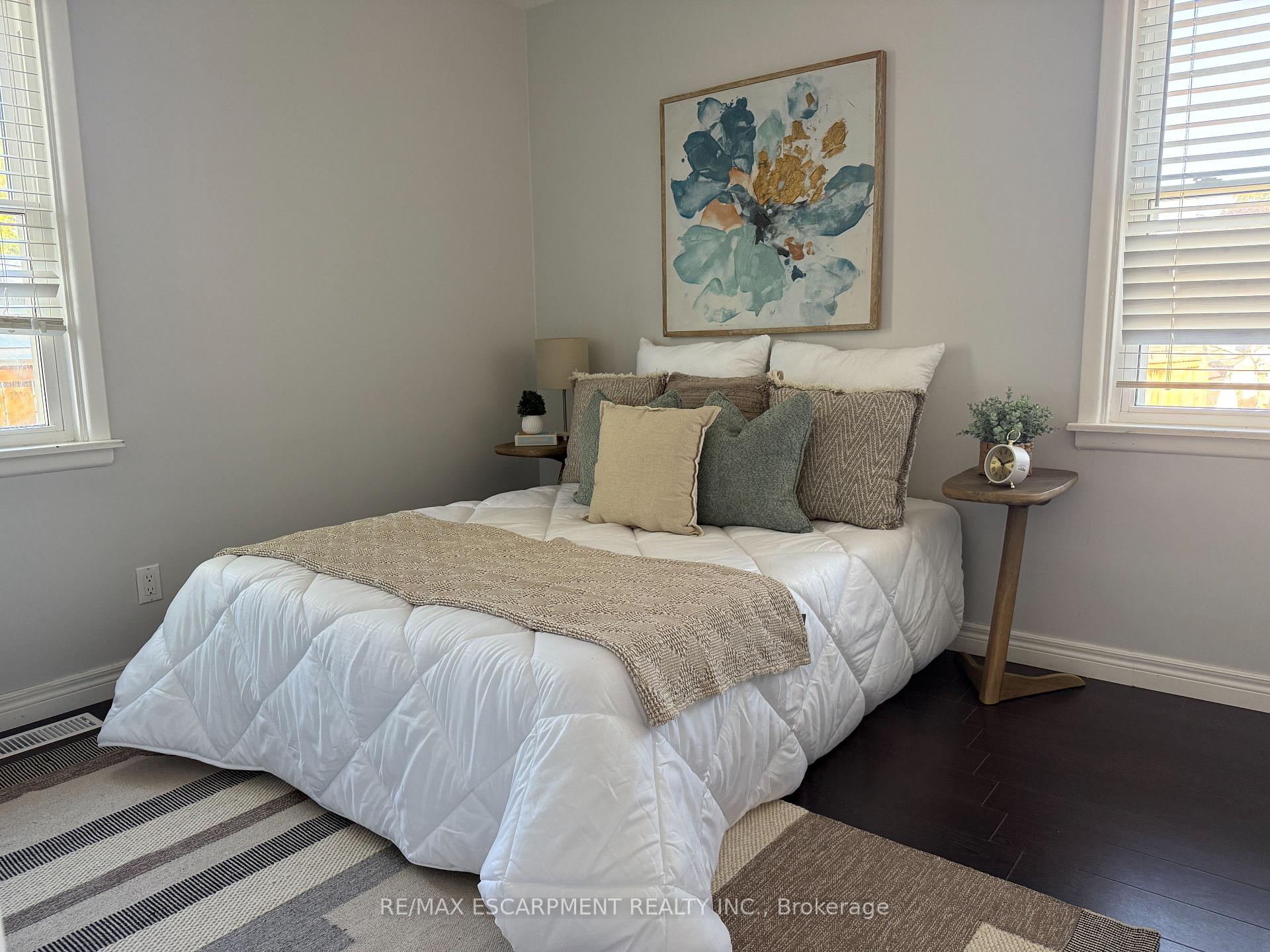 Photo 9 of 60 Hamilton Plank Road, Norfolk, Port Dover — HOMEH
