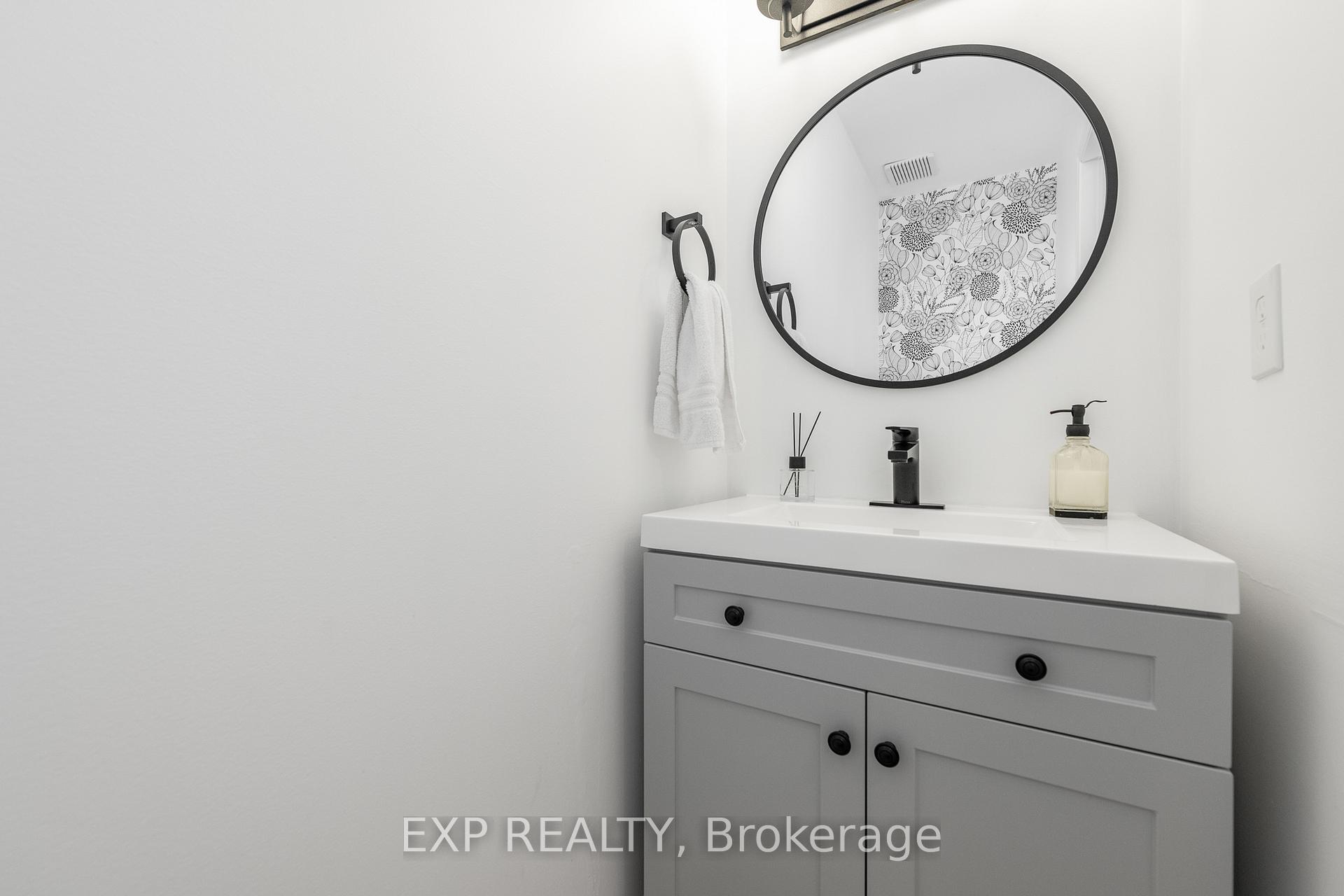 Photo 7 of 629 Brome Crescent, Ottawa, Fallingbrook/Ridgemount — HOMEH