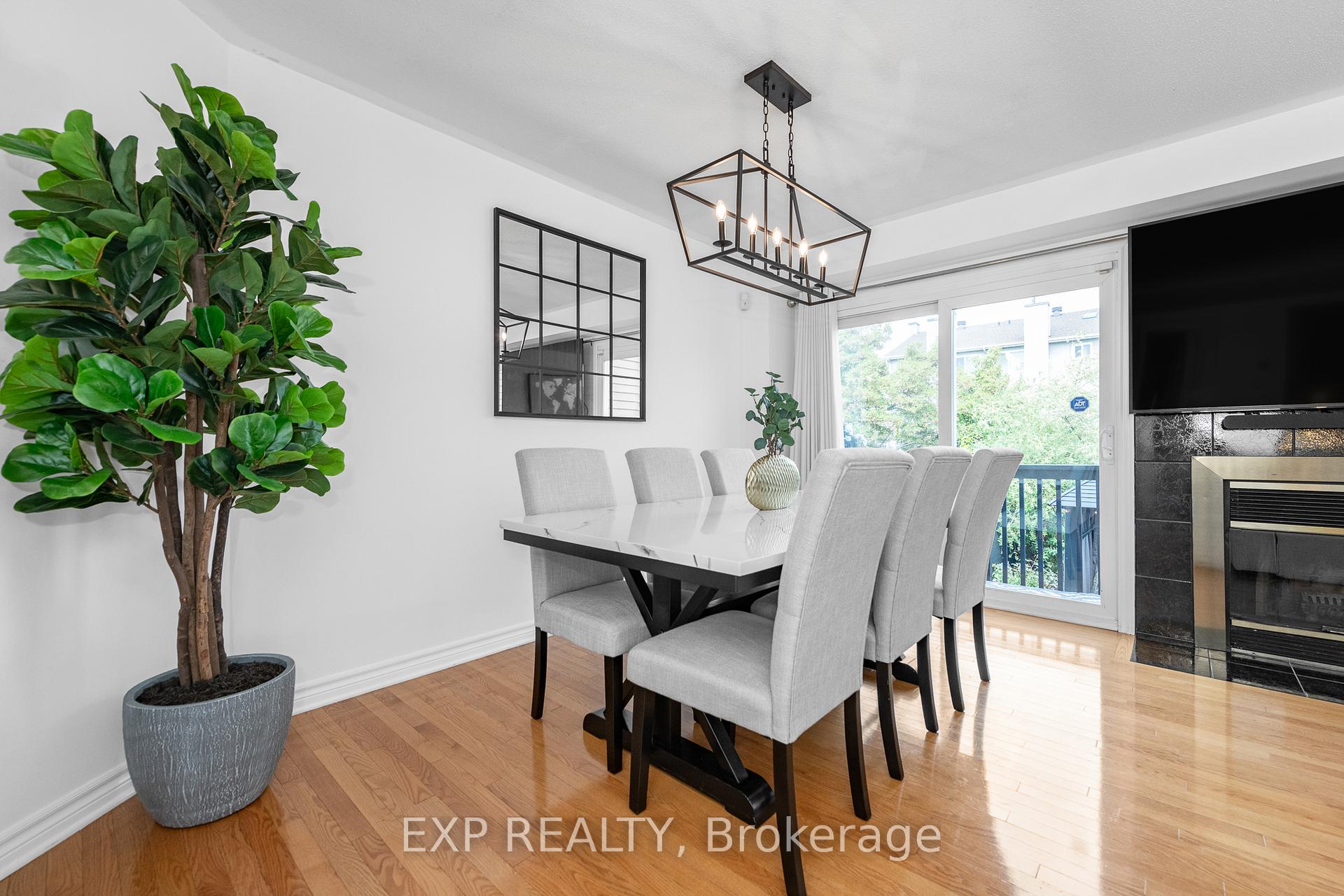 Photo 12 of 629 Brome Crescent, Ottawa, Fallingbrook/Ridgemount — HOMEH