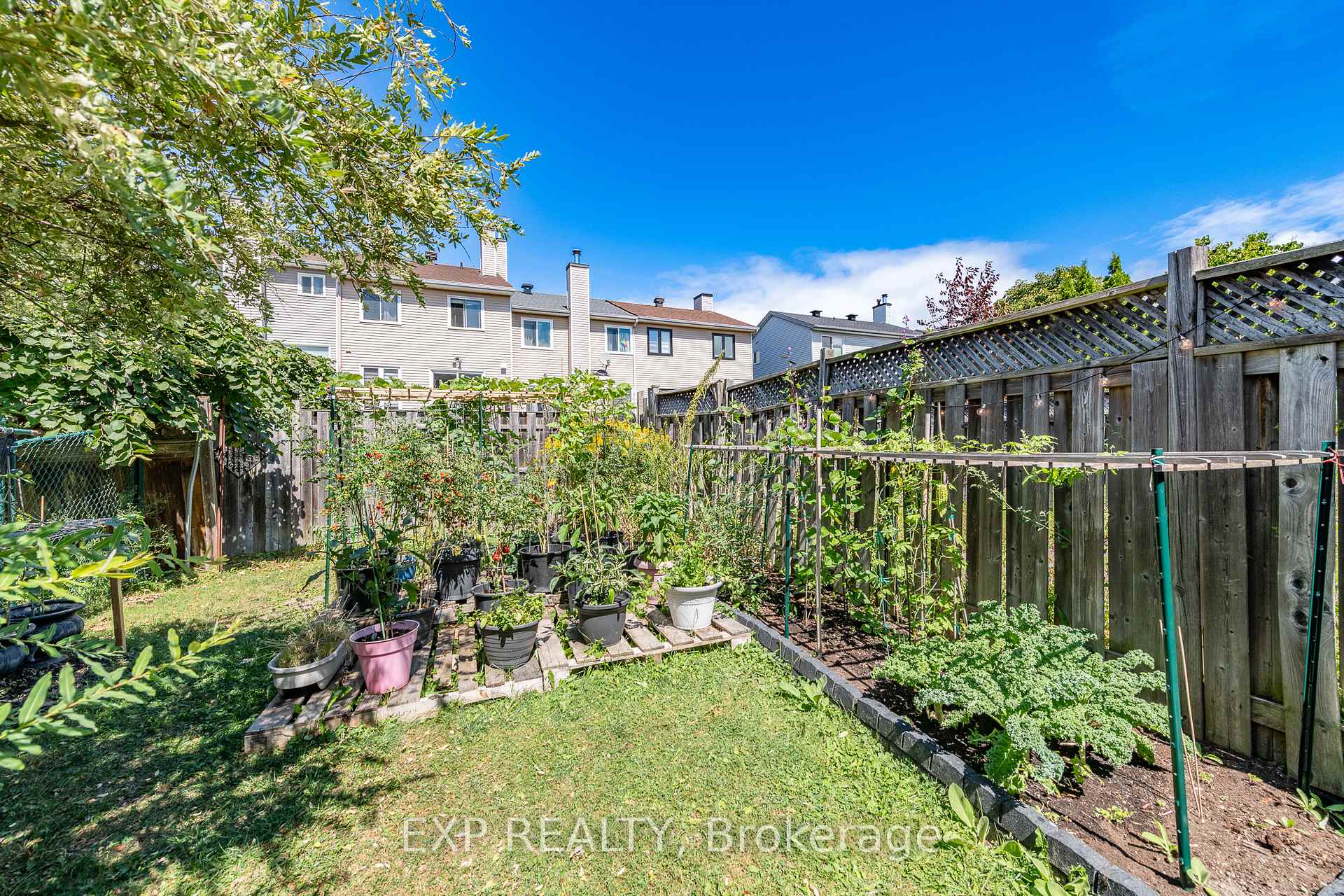 Photo 41 of 629 Brome Crescent, Ottawa, Fallingbrook/Ridgemount — HOMEH