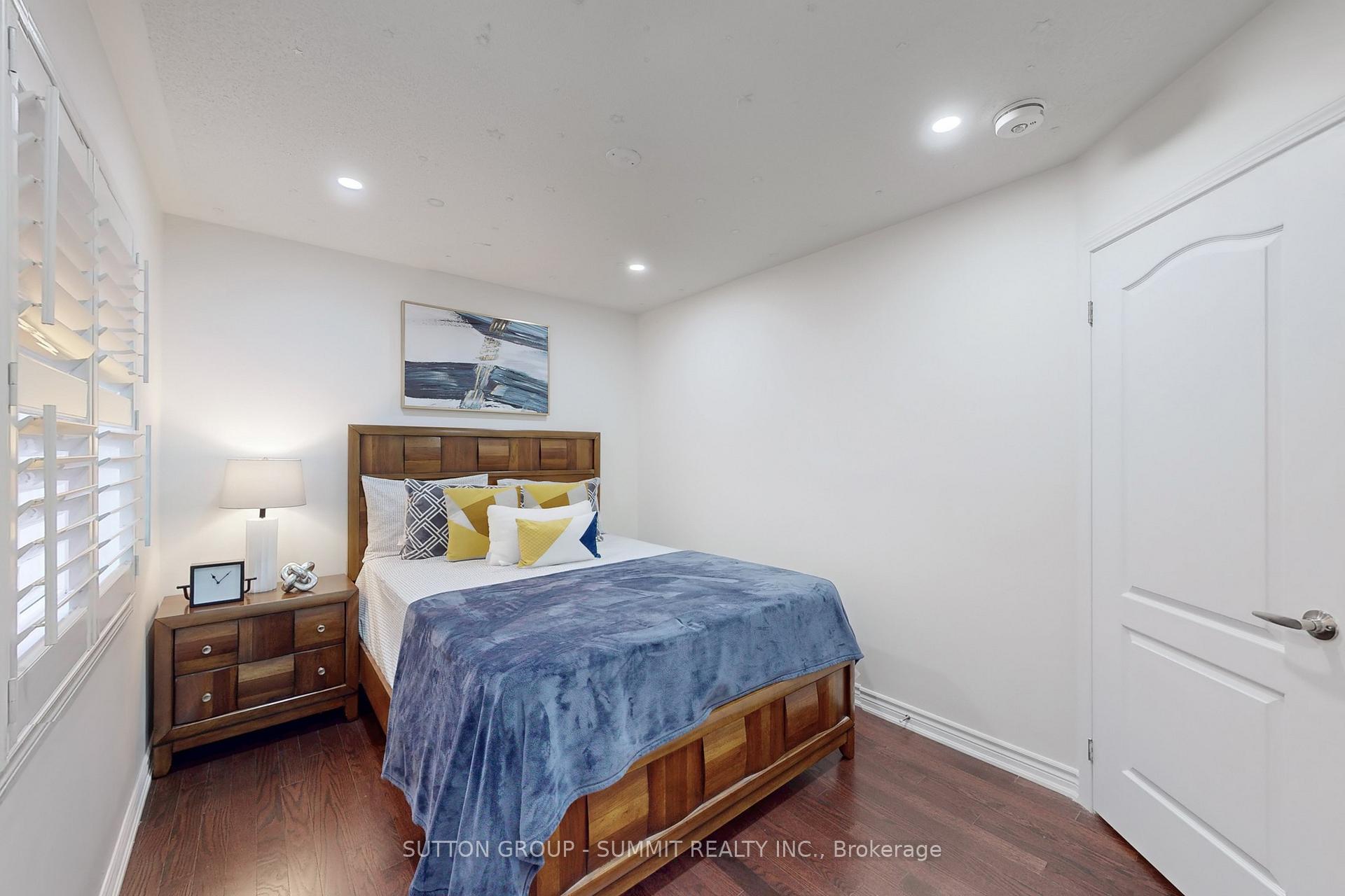 Photo 31 of 1558 Clitherow Street W, Milton, Ford — HOMEH