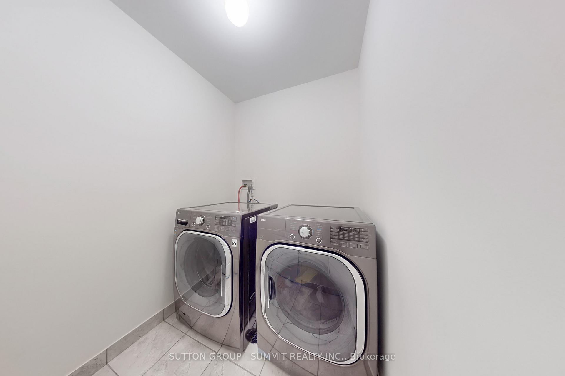 Photo 34 of 1558 Clitherow Street W, Milton, Ford — HOMEH