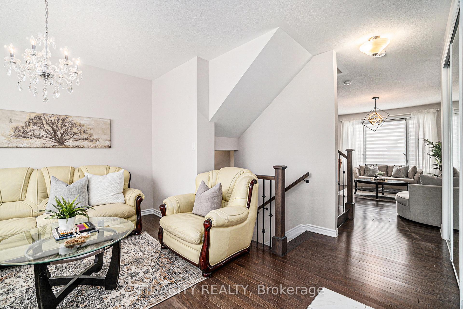 Photo 5 of 916 Lesage Way, Ottawa, Chapel Hill South - Orleans Village — HOMEH