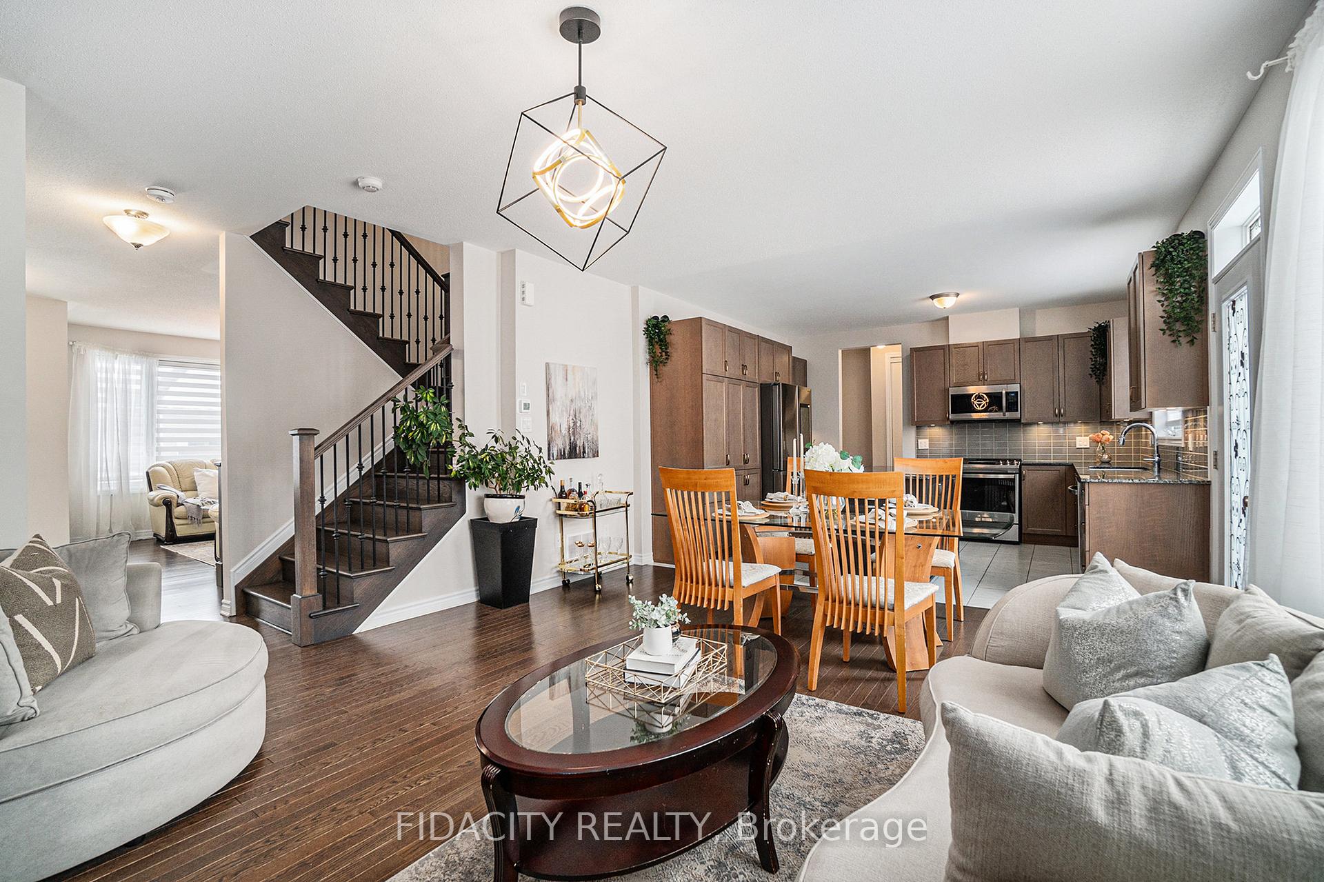 Photo 7 of 916 Lesage Way, Ottawa, Chapel Hill South - Orleans Village — HOMEH