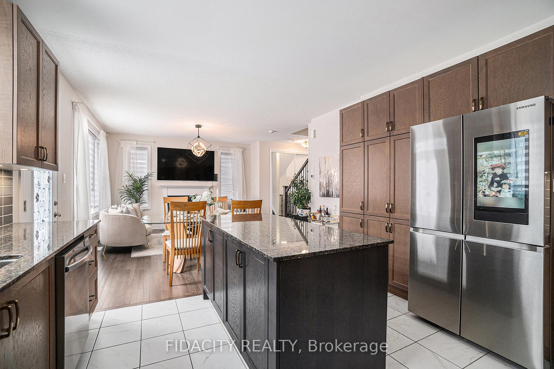 Photo 11 of 916 Lesage Way, Ottawa, Chapel Hill South - Orleans Village — HOMEH