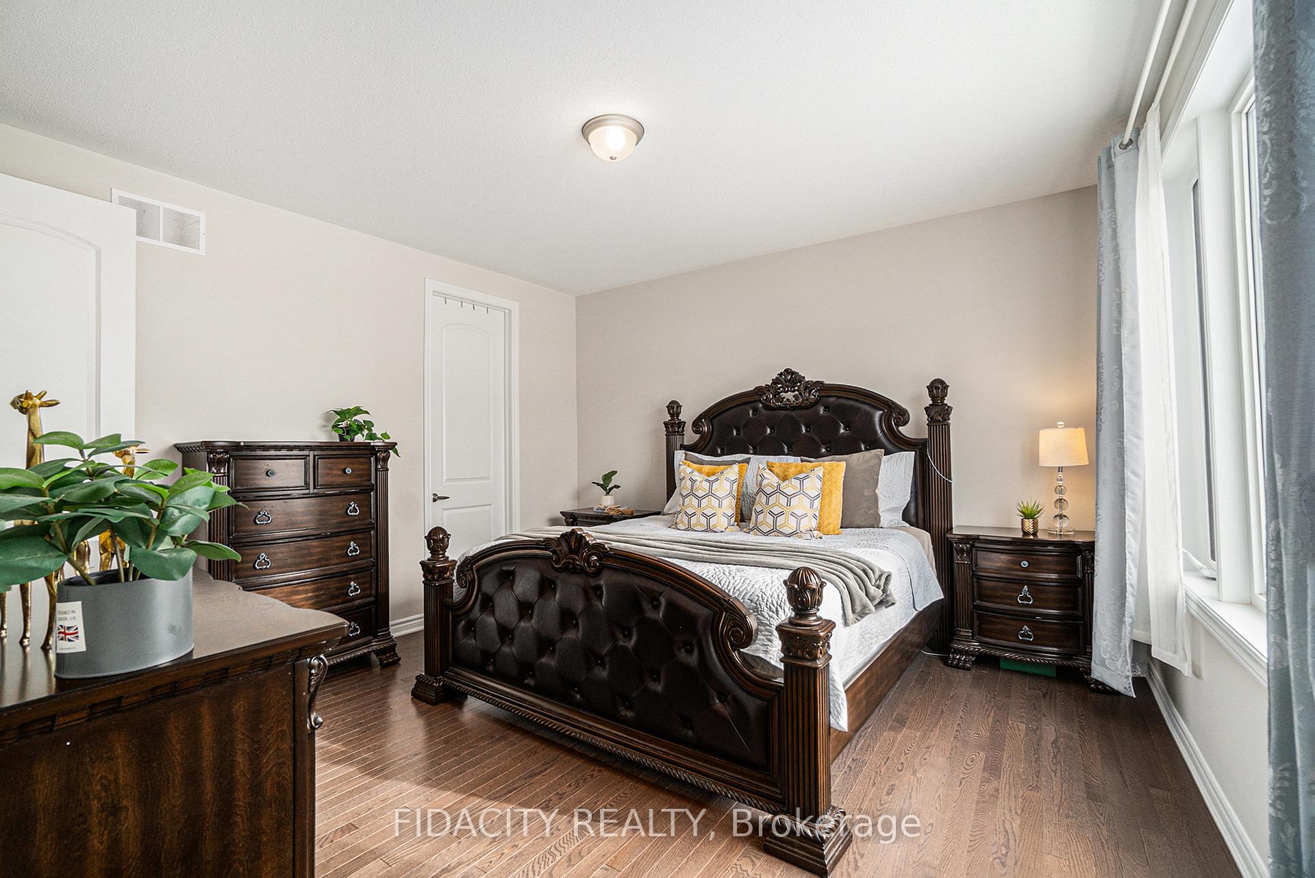 Photo 15 of 916 Lesage Way, Ottawa, Chapel Hill South - Orleans Village — HOMEH