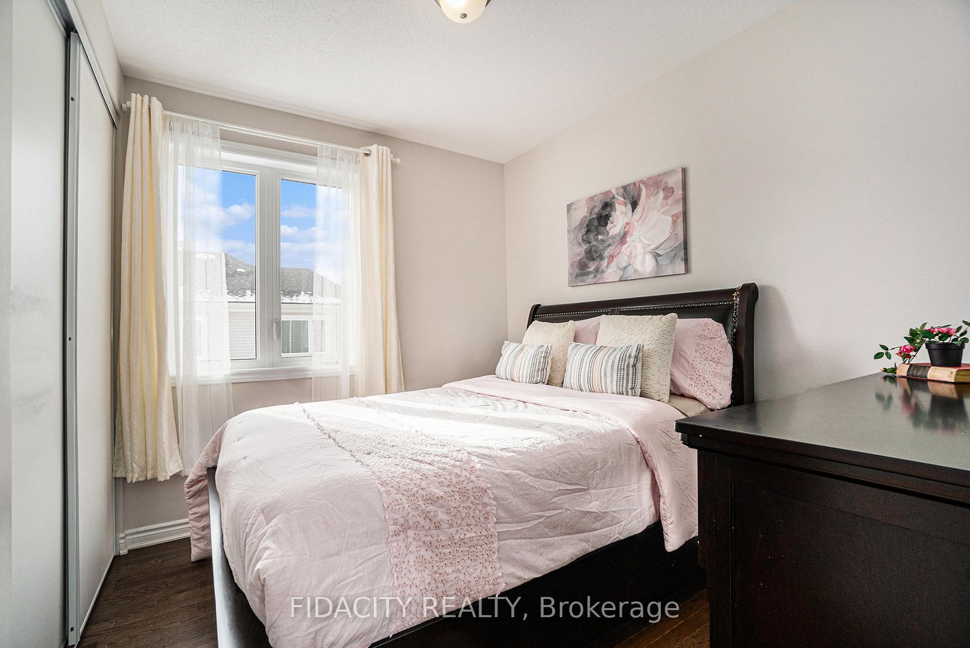 Photo 19 of 916 Lesage Way, Ottawa, Chapel Hill South - Orleans Village — HOMEH