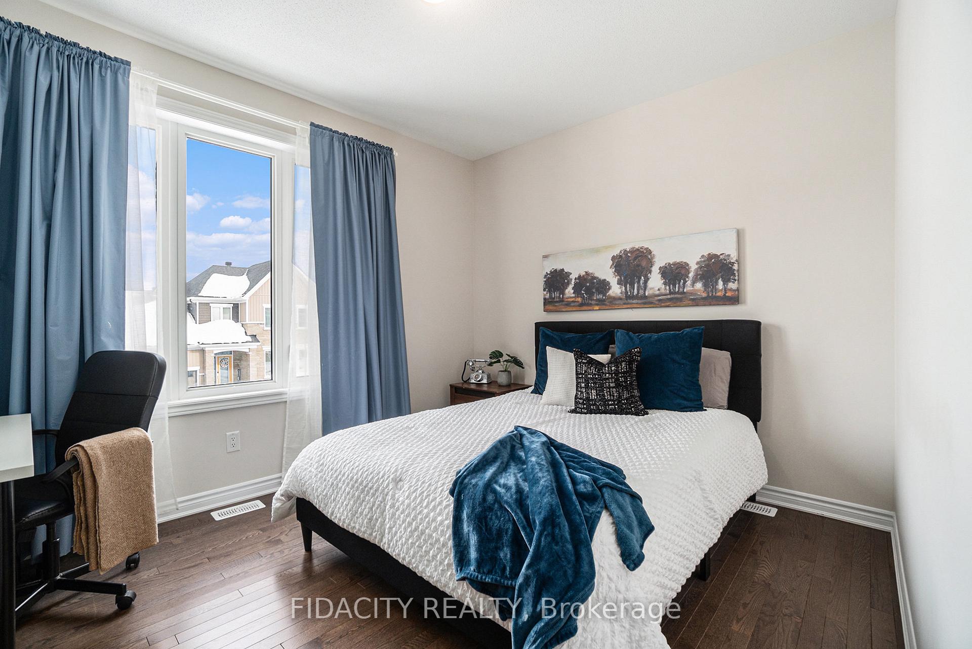 Photo 21 of 916 Lesage Way, Ottawa, Chapel Hill South - Orleans Village — HOMEH
