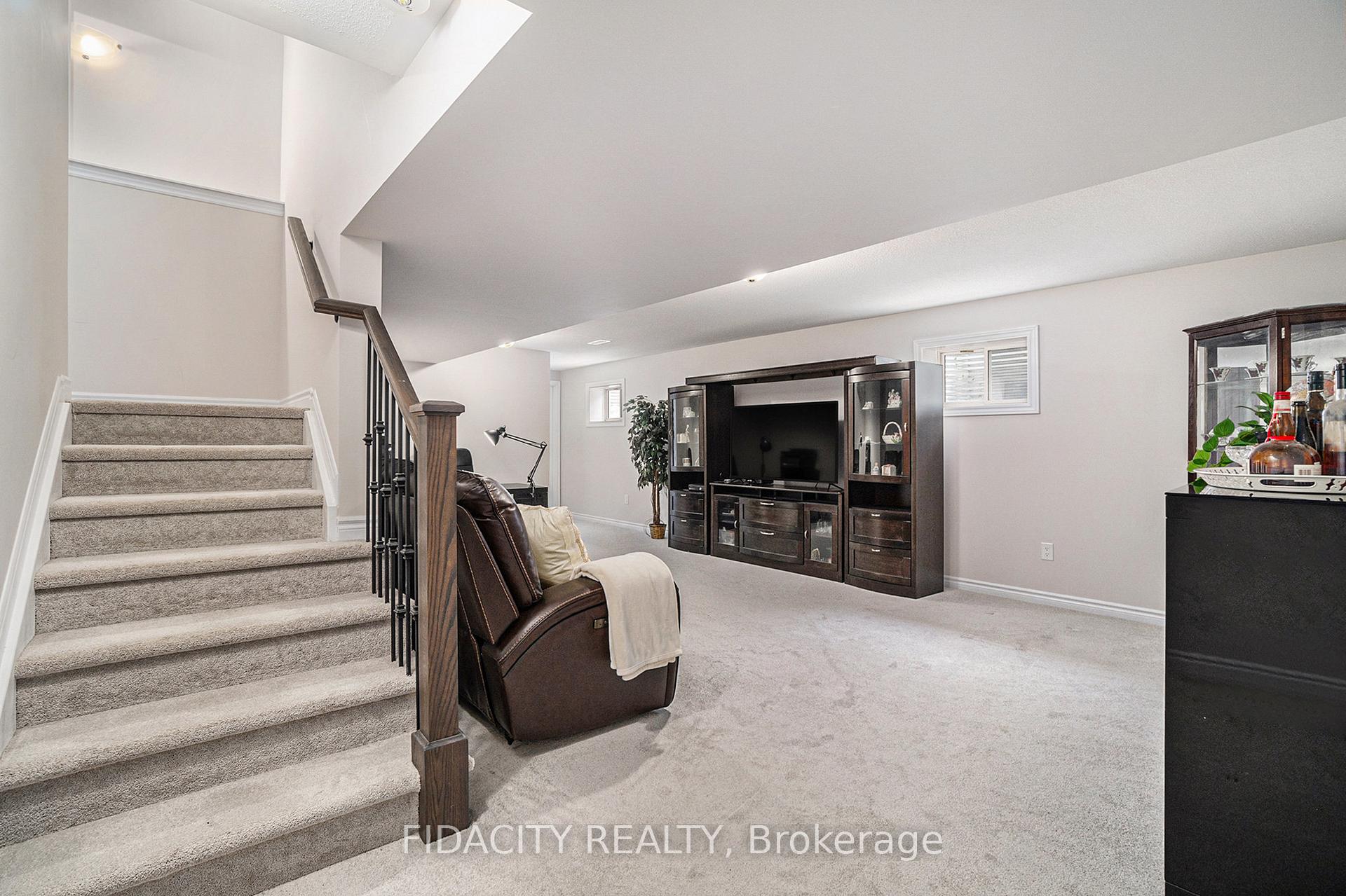 Photo 22 of 916 Lesage Way, Ottawa, Chapel Hill South - Orleans Village — HOMEH