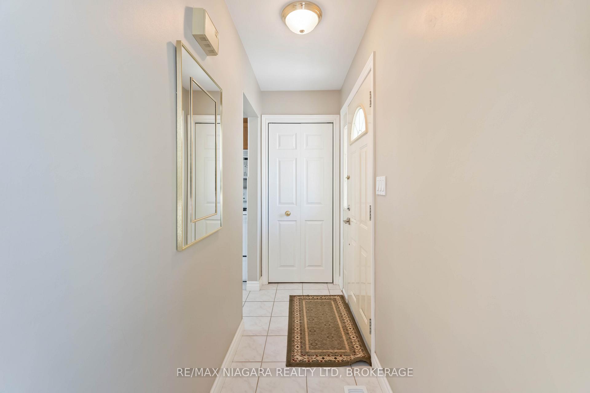 Photo 2 of 5514 Glenholme Avenue, Niagara Falls, Hospital — HOMEH