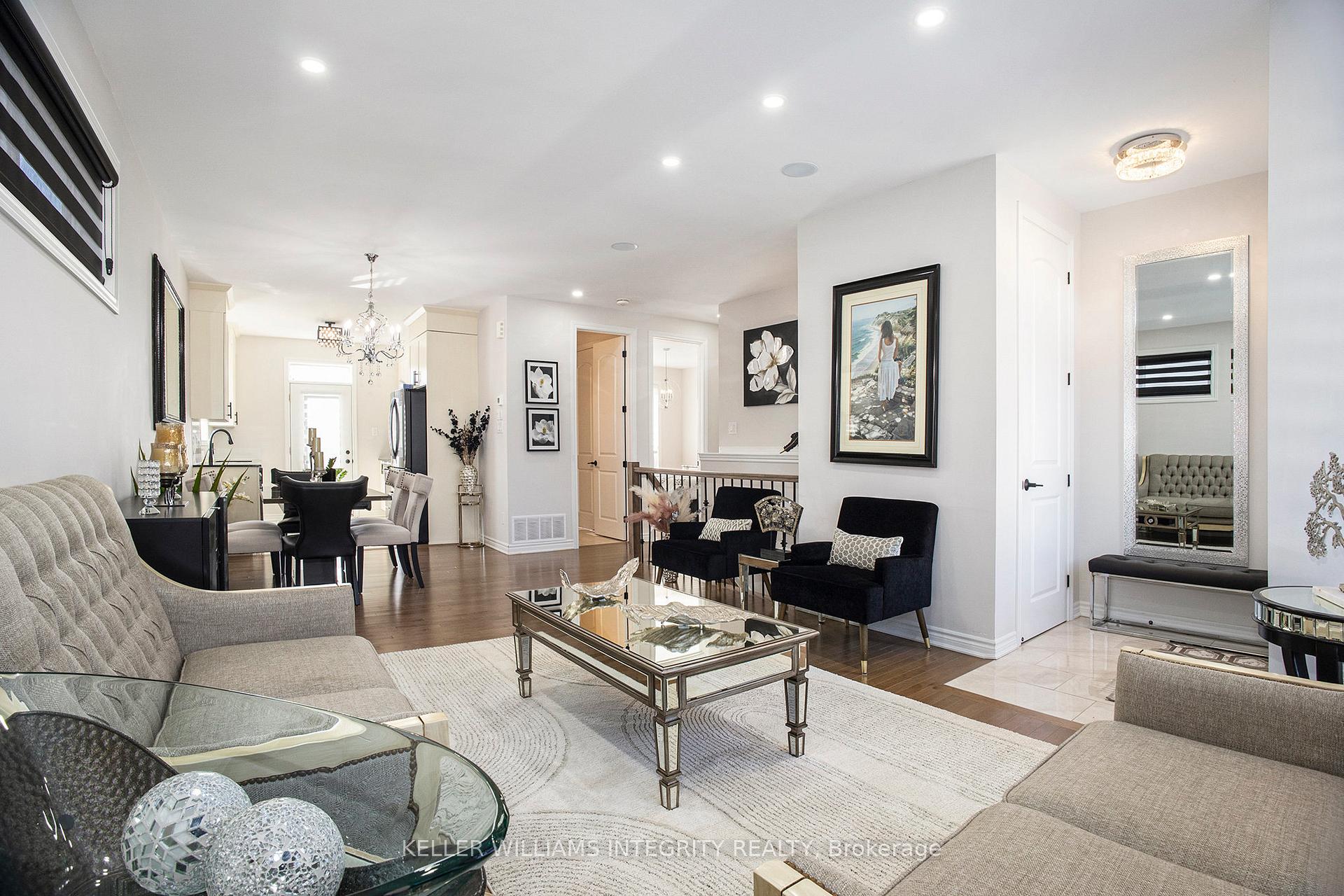 Photo 5 of 240 Argonaut Circle, Ottawa, Chapel Hill South - Orleans Village — HOMEH