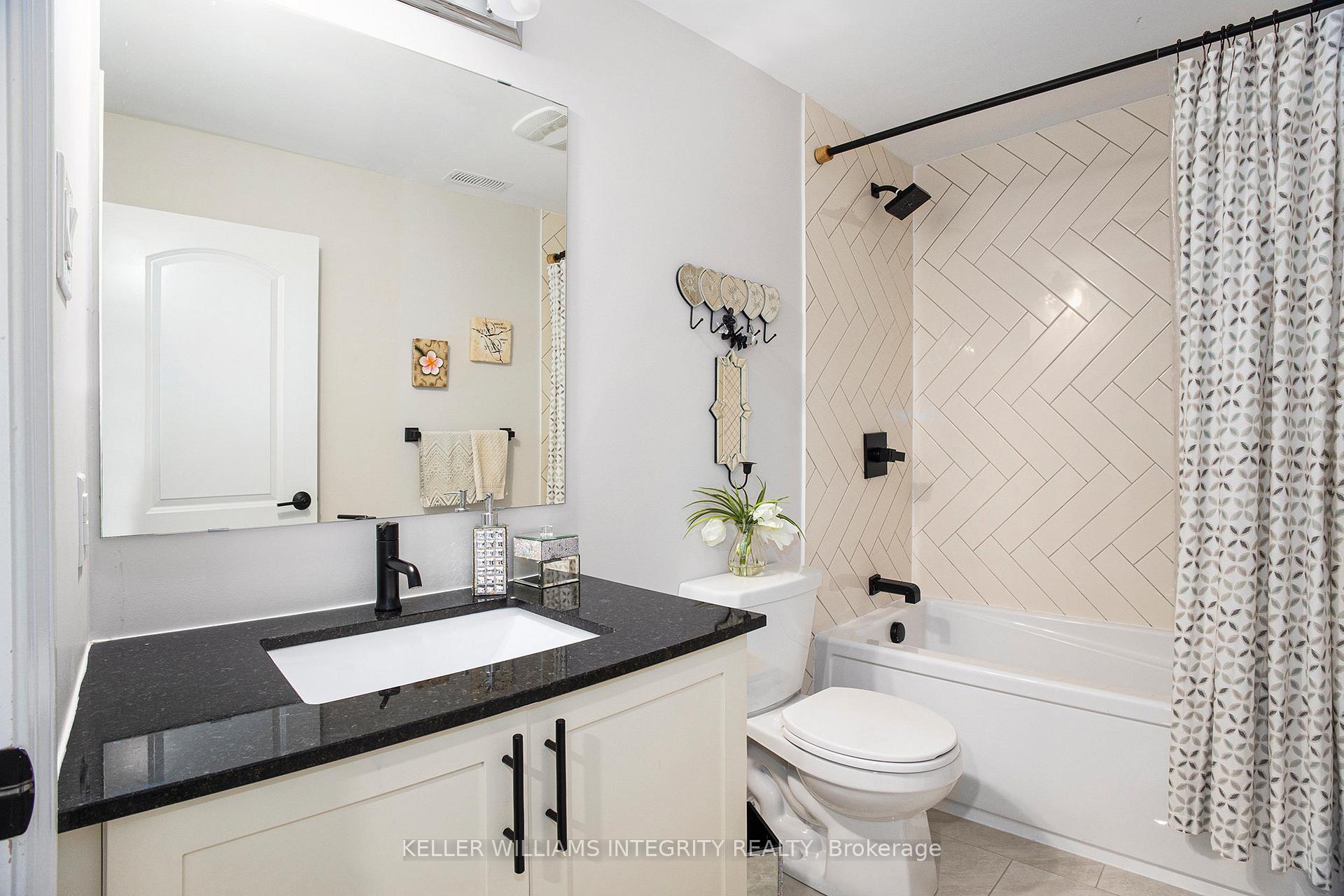 Photo 18 of 240 Argonaut Circle, Ottawa, Chapel Hill South - Orleans Village — HOMEH