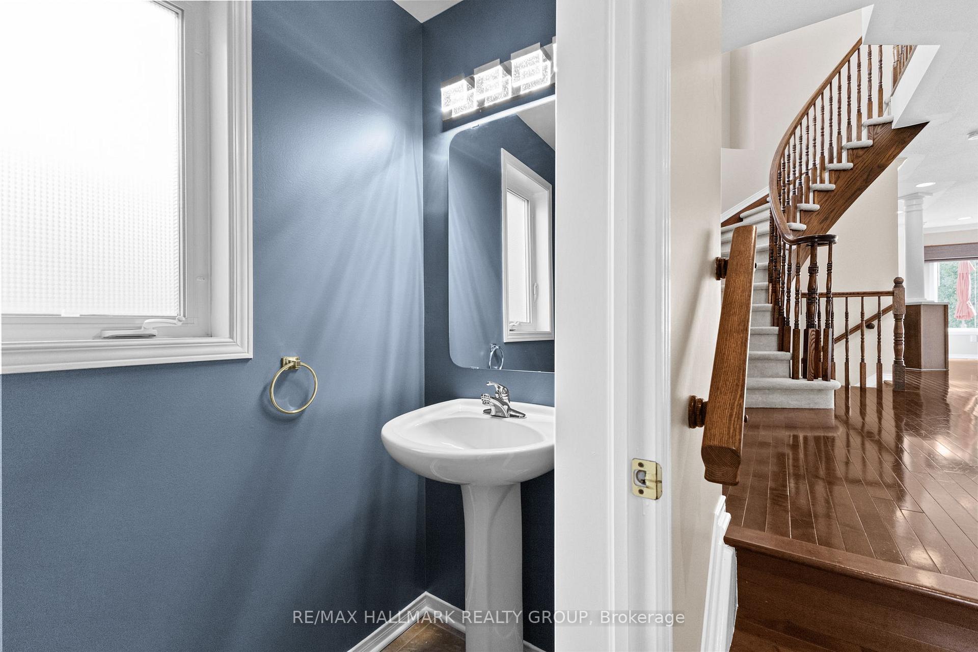 Photo 6 of 2213 Brockstone Crescent, Ottawa, Avalon East — HOMEH