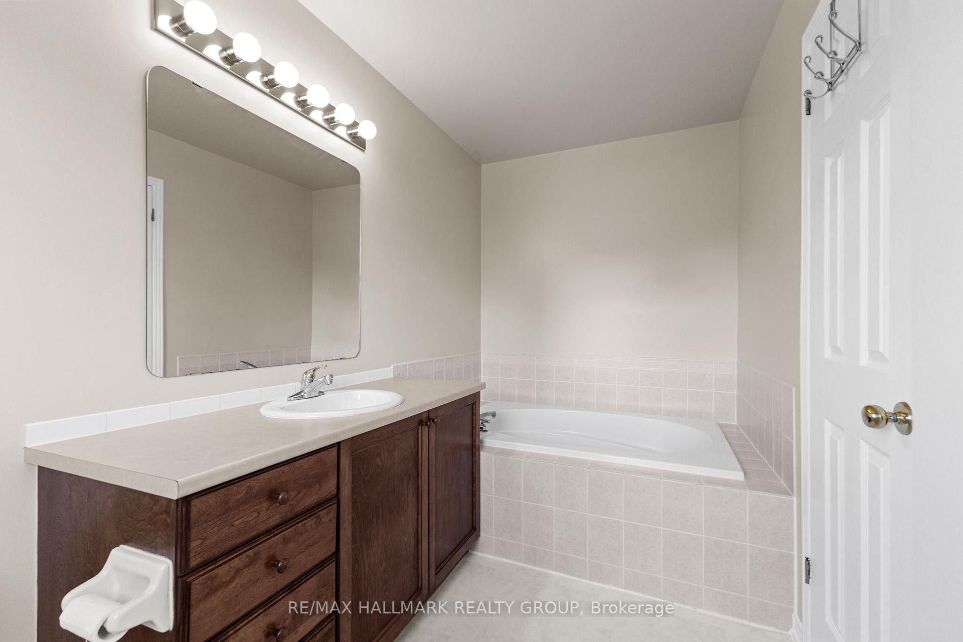 Photo 24 of 2213 Brockstone Crescent, Ottawa, Avalon East — HOMEH
