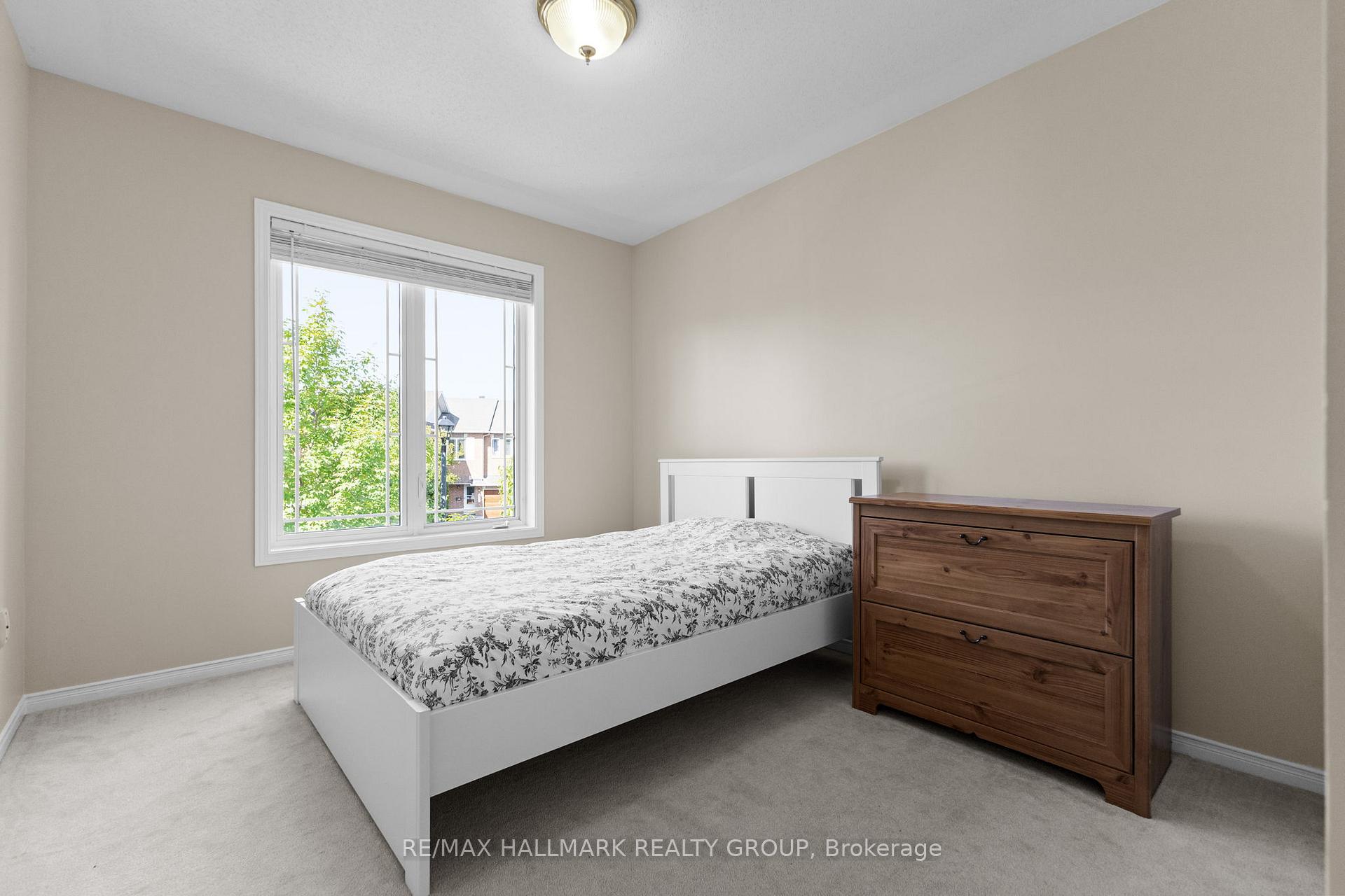 Photo 25 of 2213 Brockstone Crescent, Ottawa, Avalon East — HOMEH