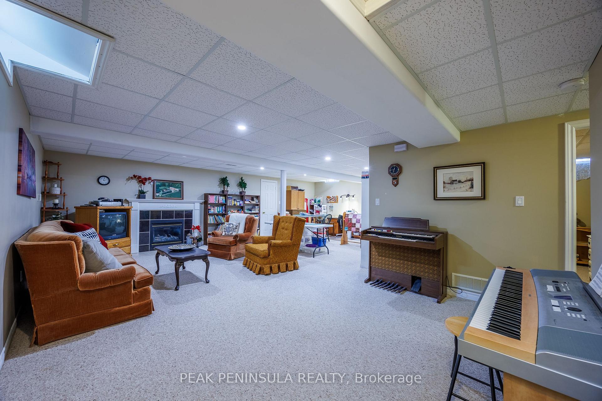 Photo 16 of 103 Upper Canada Drive, Norfolk, Port Rowan — HOMEH