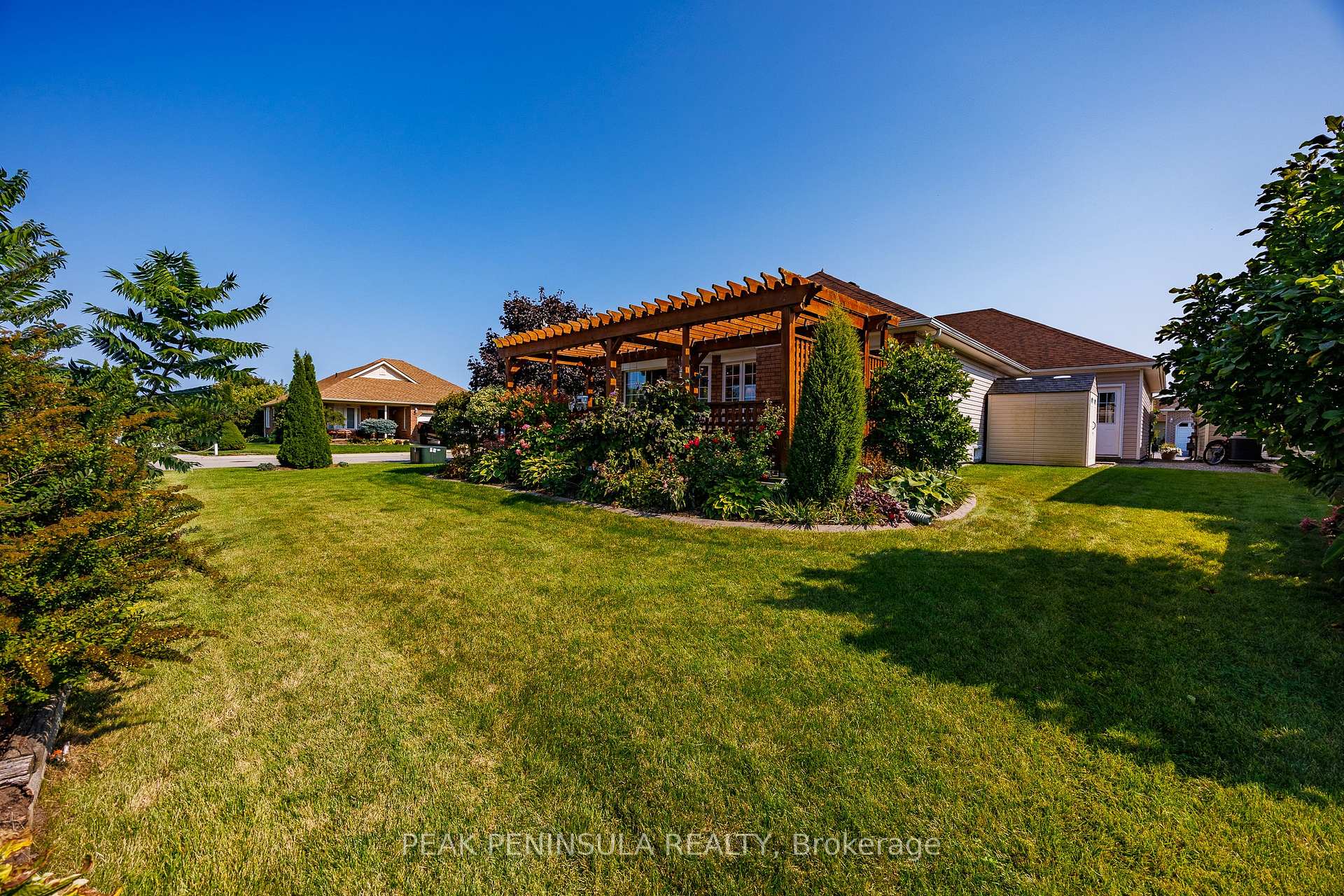 Photo 26 of 103 Upper Canada Drive, Norfolk, Port Rowan — HOMEH