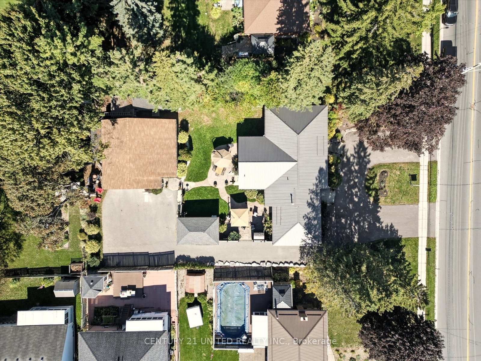 Photo 49 of 749 Spillsbury Drive, Peterborough, Otonabee Ward 1 — HOMEH