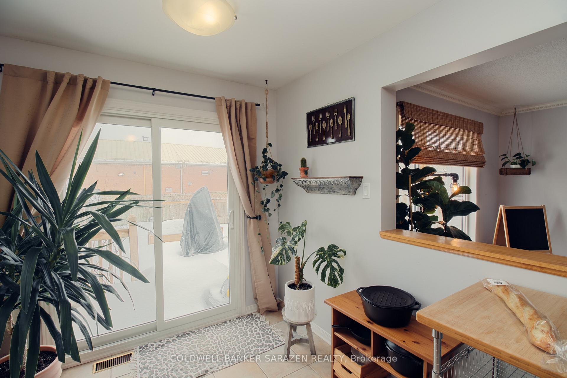 Photo 7 of 1602 Cedar Mills Road, Ottawa, Chateauneuf — HOMEH