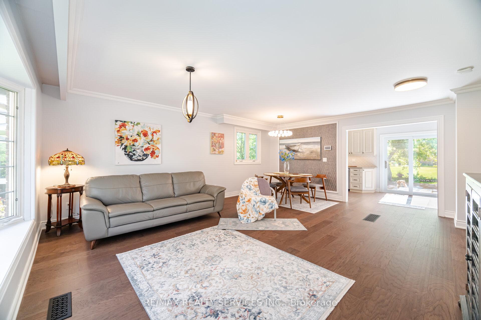 Photo 10 of 863 Maple Avenue, Milton, Dorset Park — HOMEH