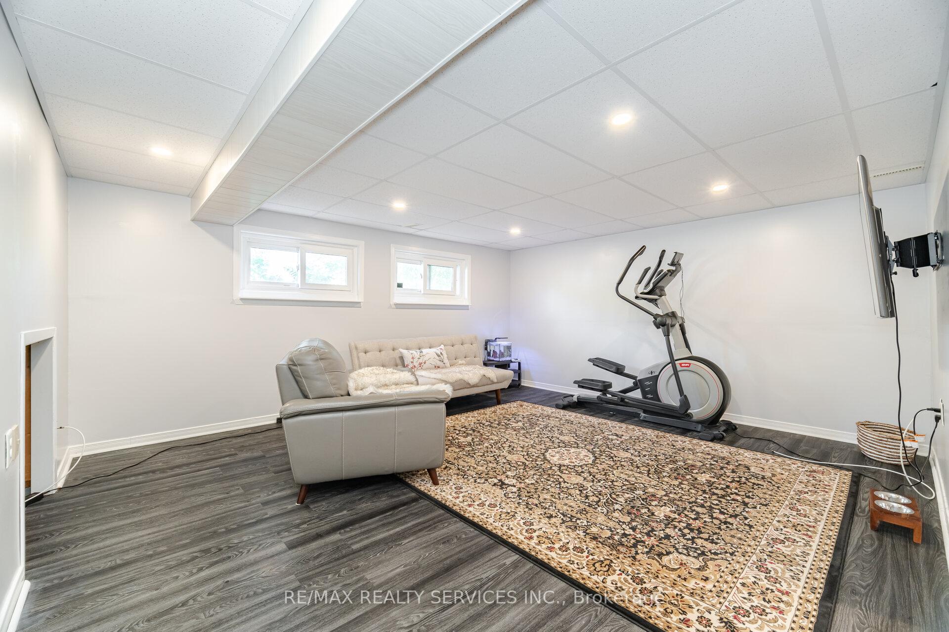Photo 17 of 863 Maple Avenue, Milton, Dorset Park — HOMEH