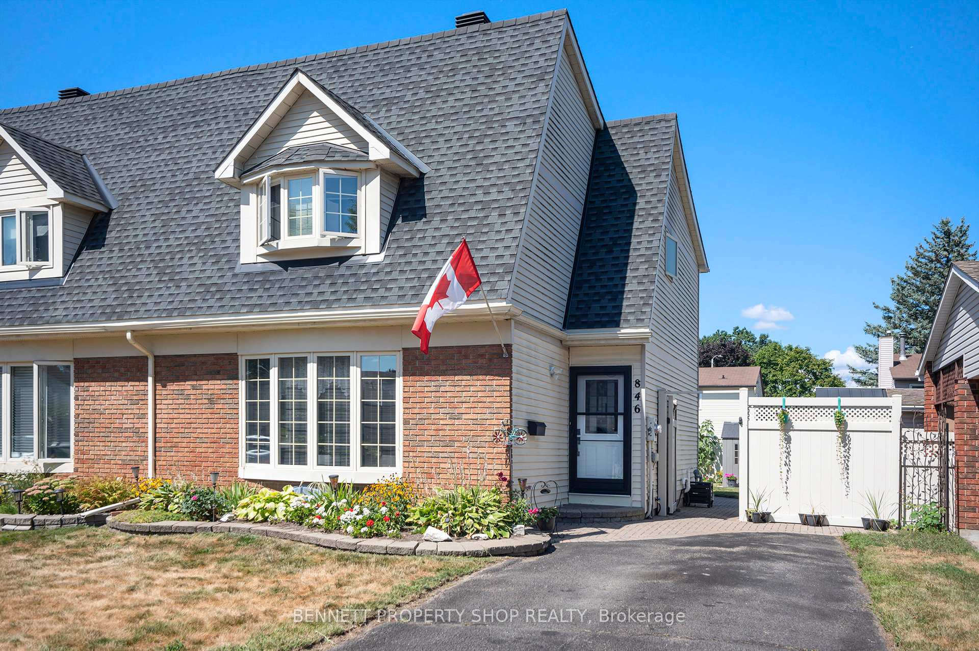Photo 2 of 846 Borland Drive, Ottawa, Chatelaine Village — HOMEH
