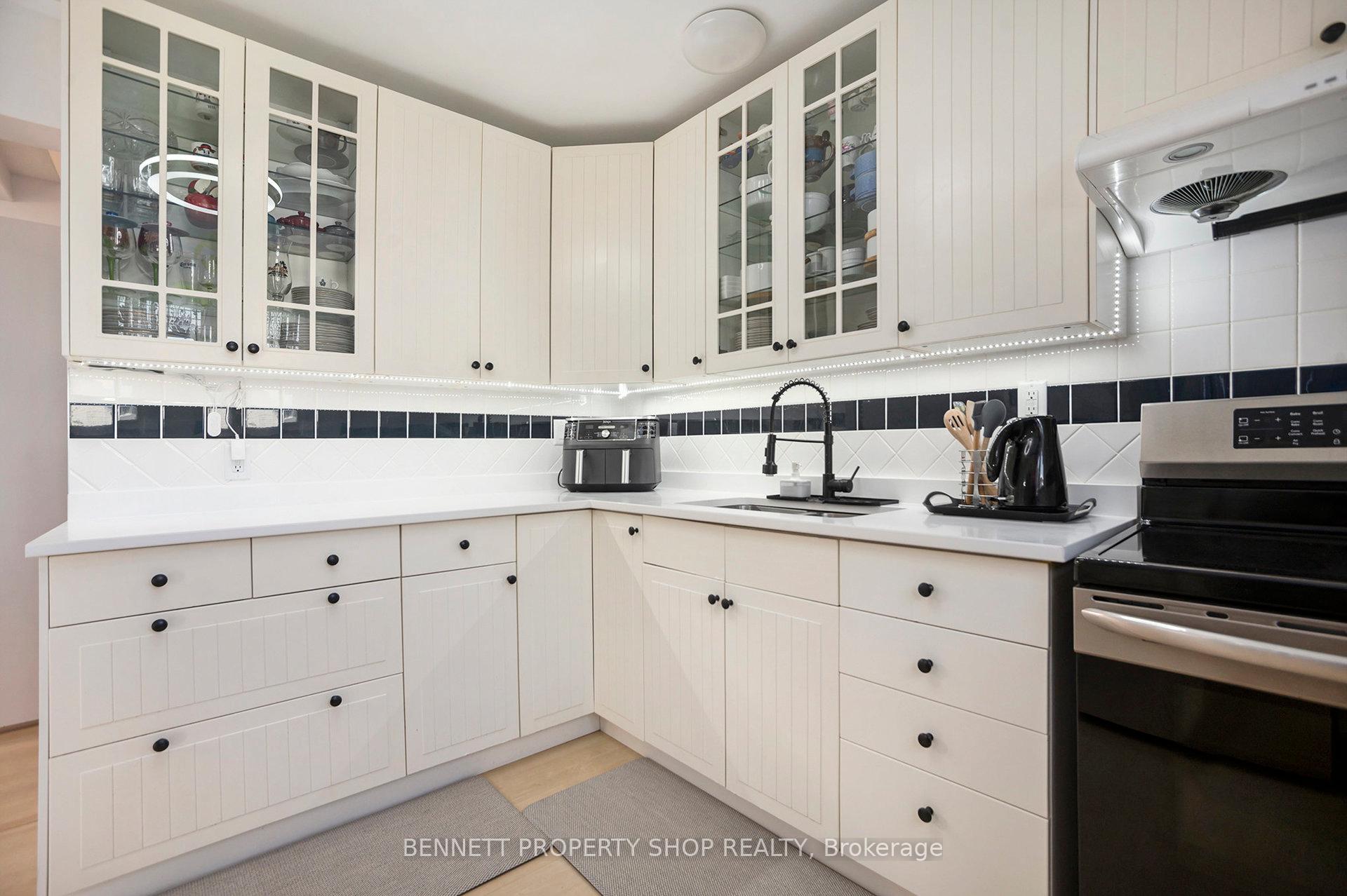 Photo 8 of 846 Borland Drive, Ottawa, Chatelaine Village — HOMEH