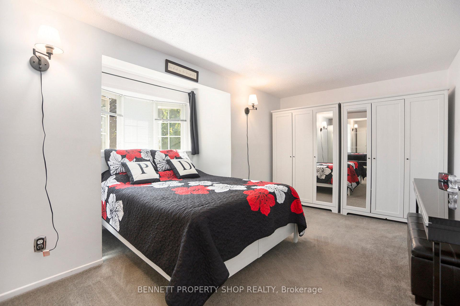 Photo 14 of 846 Borland Drive, Ottawa, Chatelaine Village — HOMEH