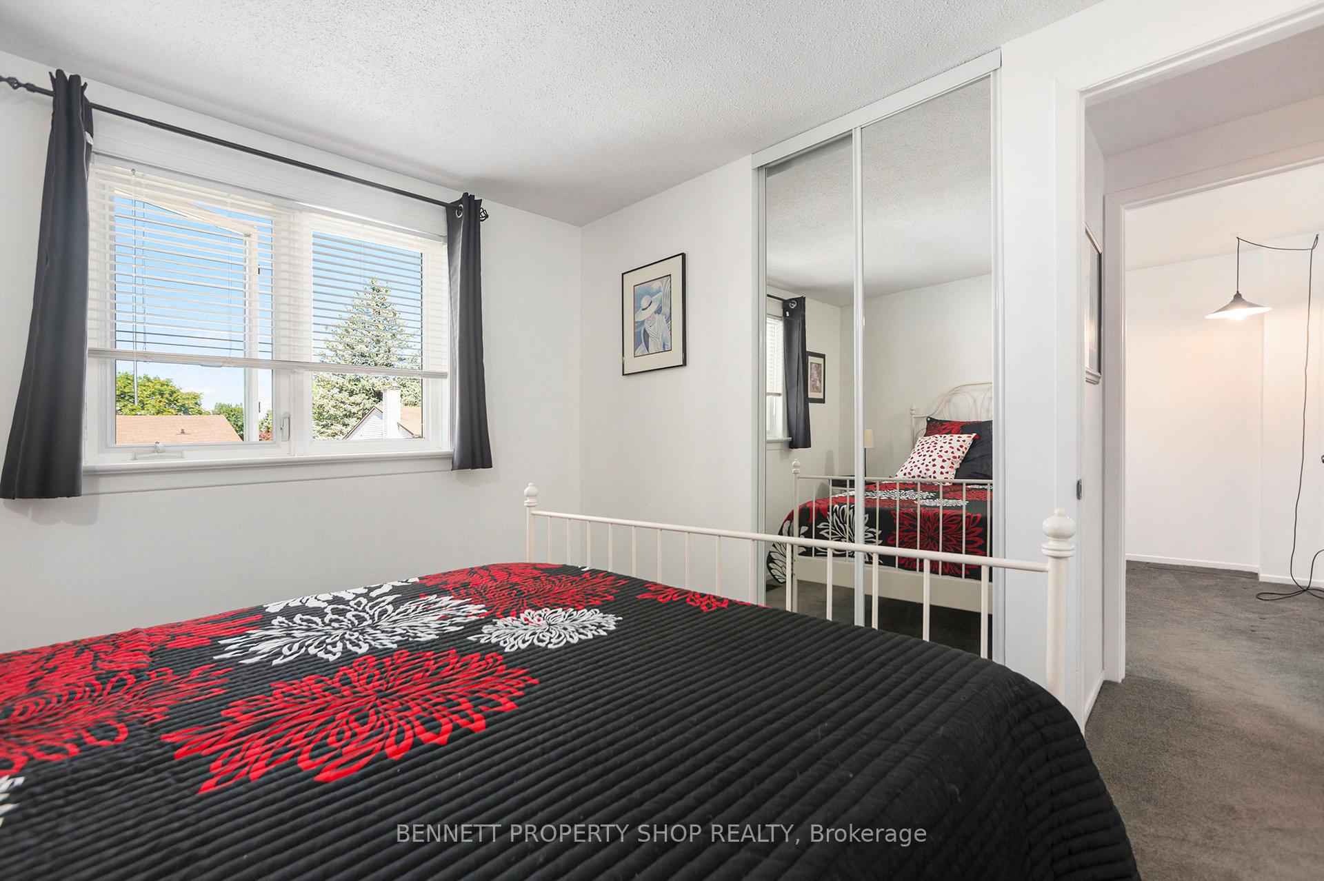 Photo 17 of 846 Borland Drive, Ottawa, Chatelaine Village — HOMEH