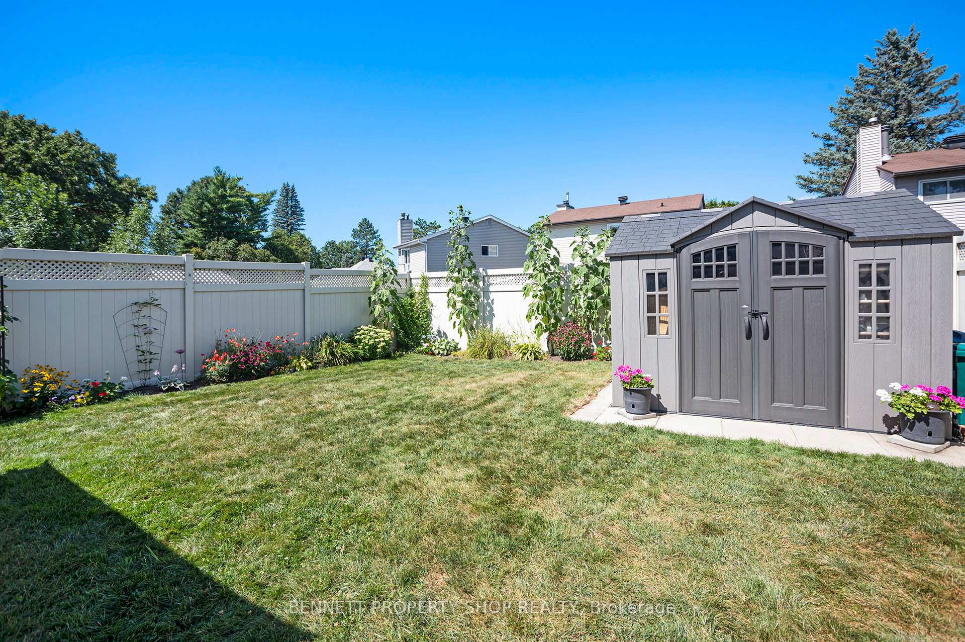 Photo 25 of 846 Borland Drive, Ottawa, Chatelaine Village — HOMEH