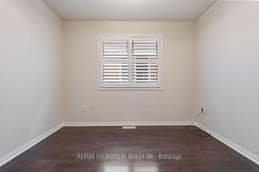 Photo 4 of 255 Monaghan Crescent E, Milton, Willmott — HOMEH