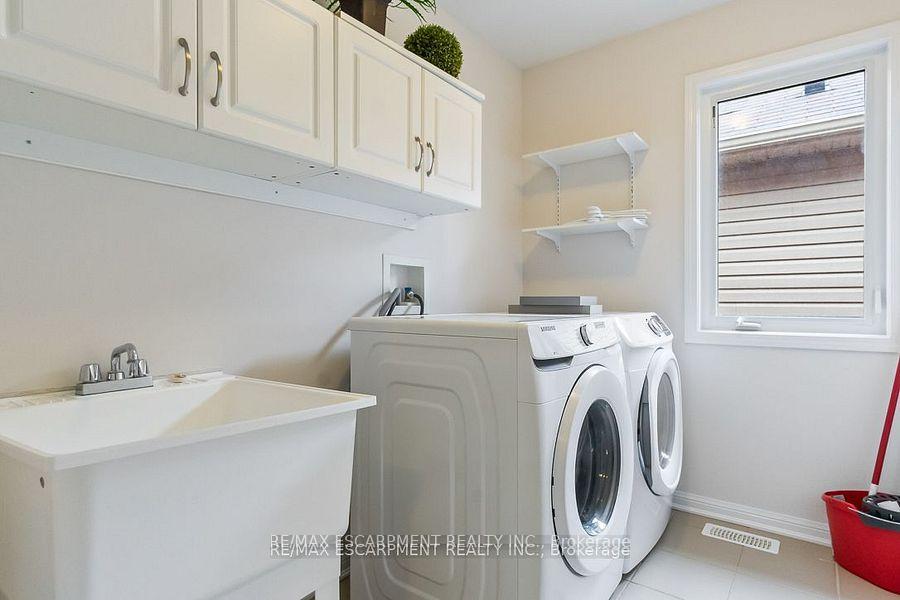 Photo 30 of 255 Monaghan Crescent E, Milton, Willmott — HOMEH