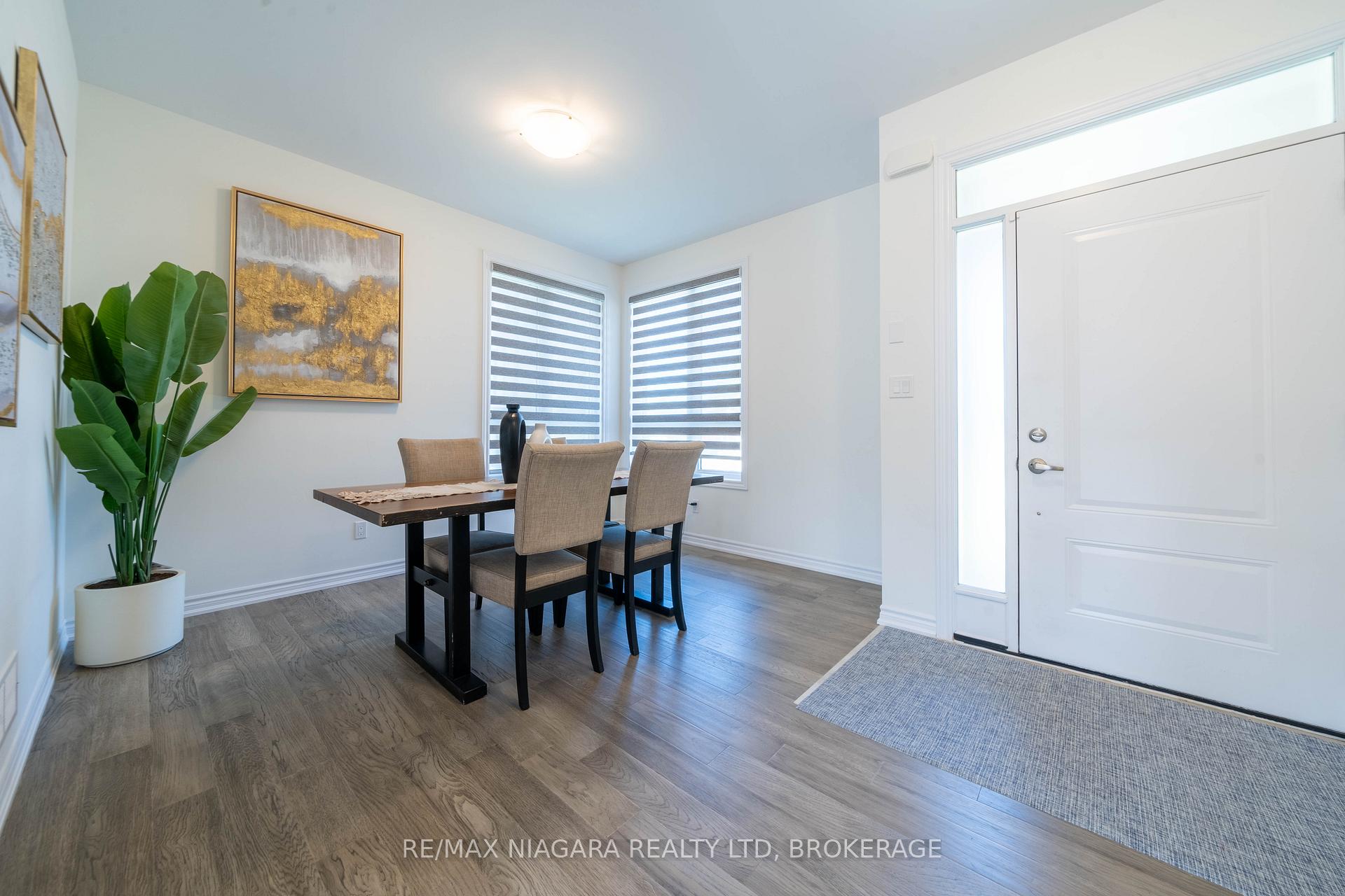 Photo 13 of 8064 Citation Road, Niagara Falls, Ascot — HOMEH