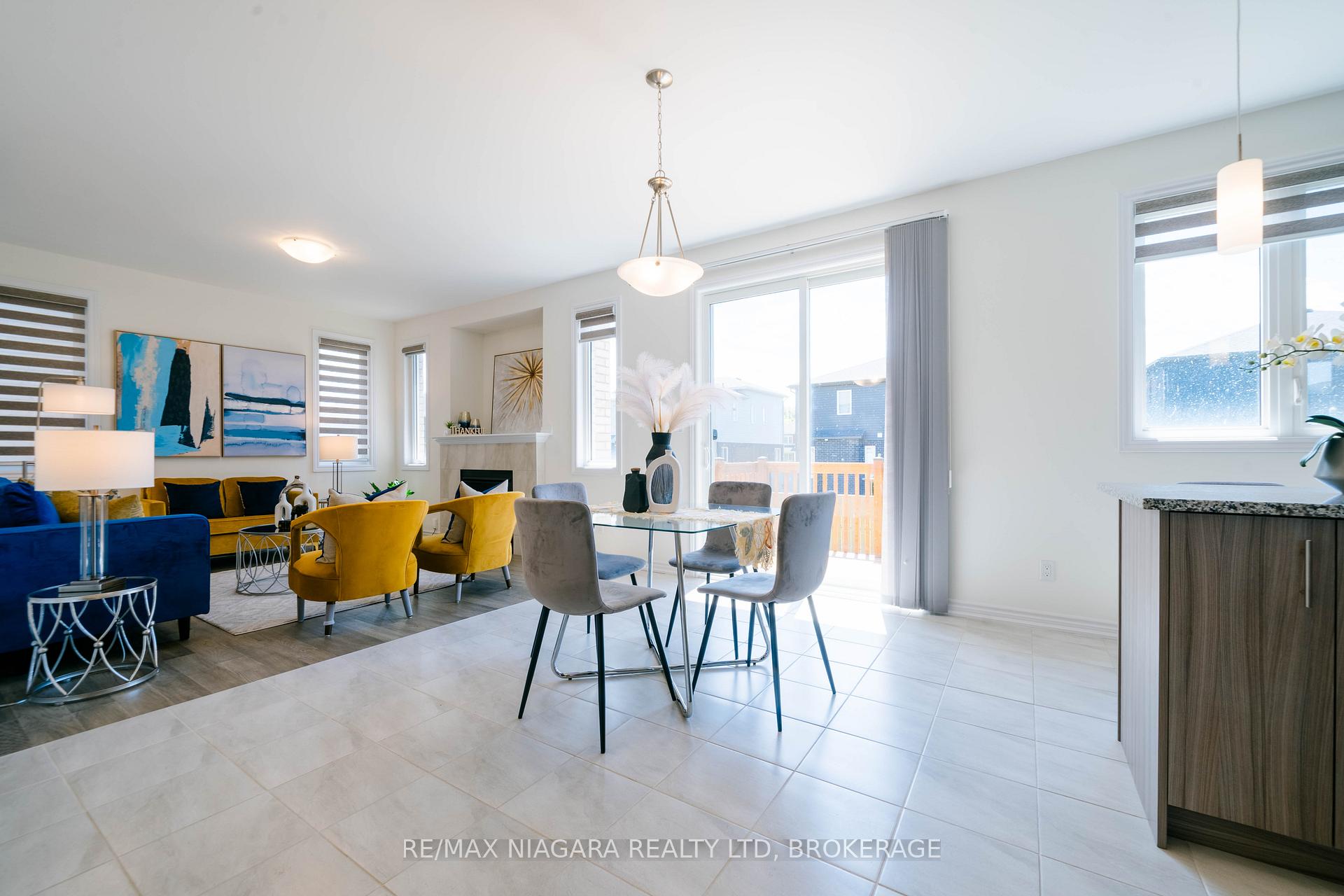 Photo 14 of 8064 Citation Road, Niagara Falls, Ascot — HOMEH