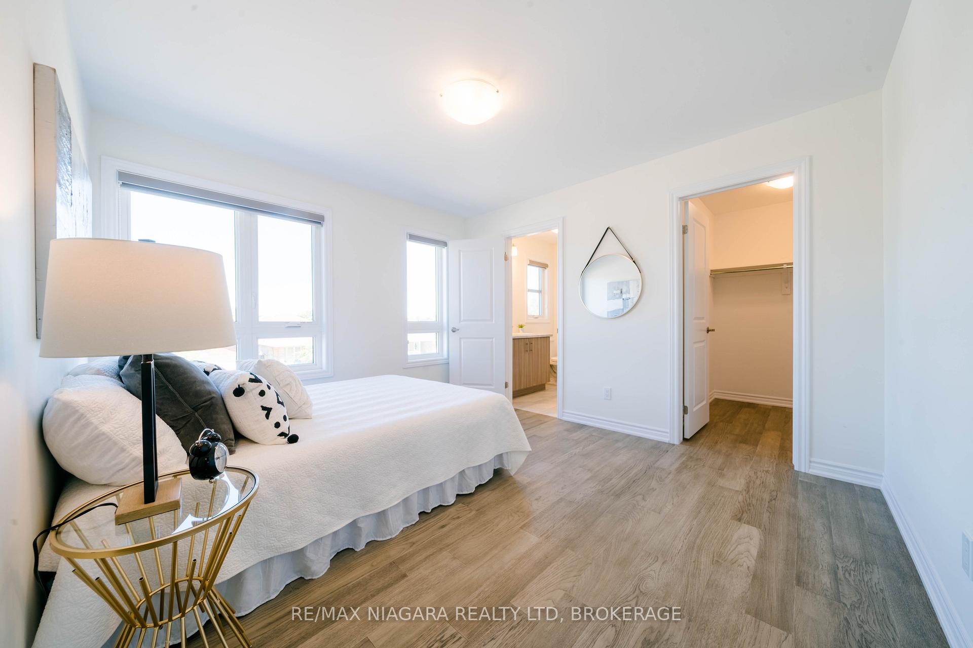 Photo 27 of 8064 Citation Road, Niagara Falls, Ascot — HOMEH